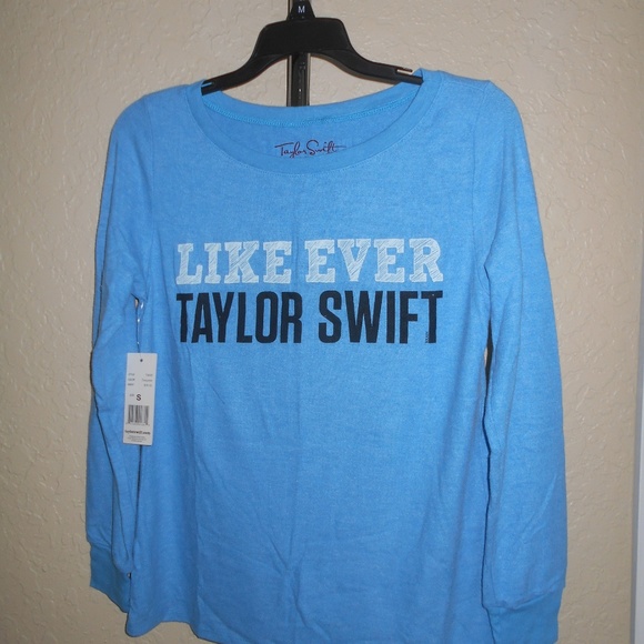 Taylor Swift Sweaters - NEW! TAYLOR SWIFT "like ever" Sweater Top fuzzy S